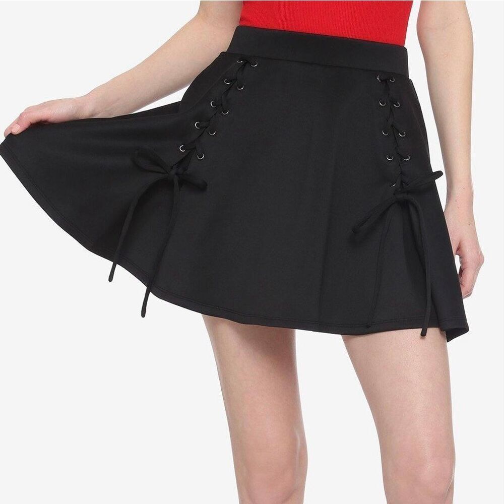 NWT hot topic corset mini skirt Black Lace-Up Skater Skirt size M